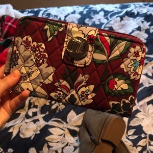 BRAND NEW VERA BRADLEY WALLET